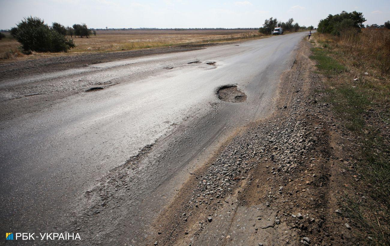 Highway Lisichansk-Bakhmut – in the Lugansk Regional State Administration denied the blocking of the road