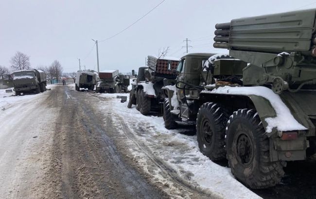 Российские войска обстреляли Чугуев, возле аэродрома мощные взрывы