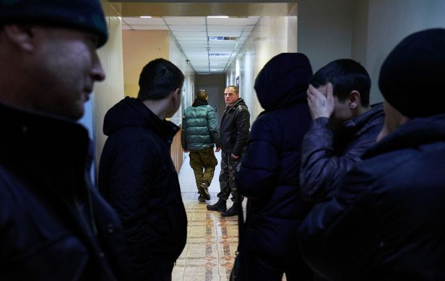 Россия на фоне принудительной паспортизации готовит мобилизацию на оккупированных территориях