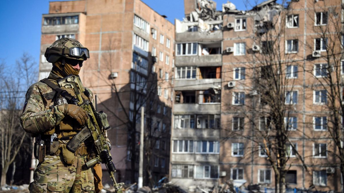 Взрывы в Донецке раздались 1 января, в сети сообщают о прилете | РБК Украина