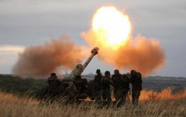 Бойовики обстріляли селище під Маріуполем з артилерії