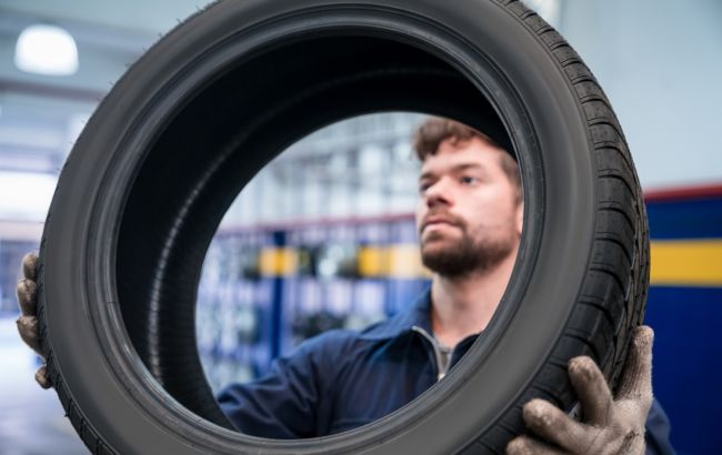 Чому потрібно міняти літні шини на зимові в авто: кілька важливих порад