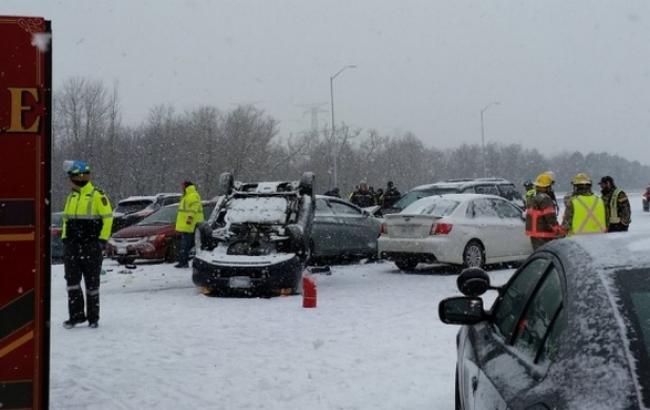 В Канаде столкнулись более 100 автомобилей, есть пострадавшие