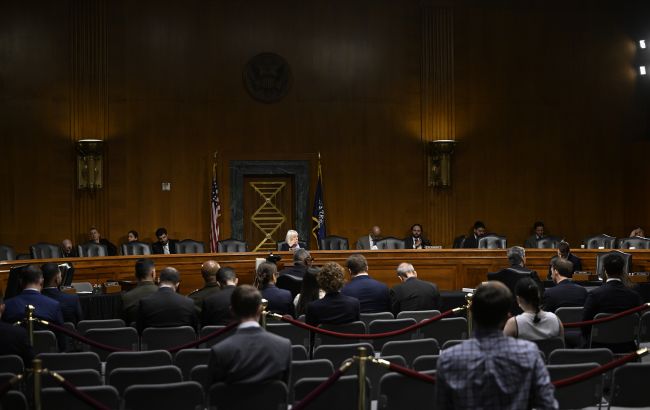 Сенат США про схвалення пакета допомоги Україні: ймовірно, рішення буде відкладено до січня