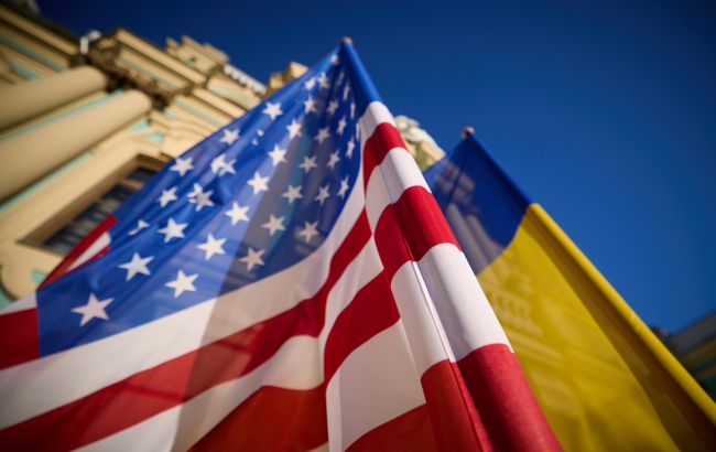 Украинские мужчины от 18 до 60 лет не могут выезжать из страны по второму гражданству, - посольство США