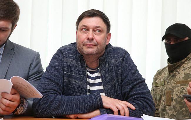 У ДМС заявили, що Вишинський не може вийти з українського громадянства