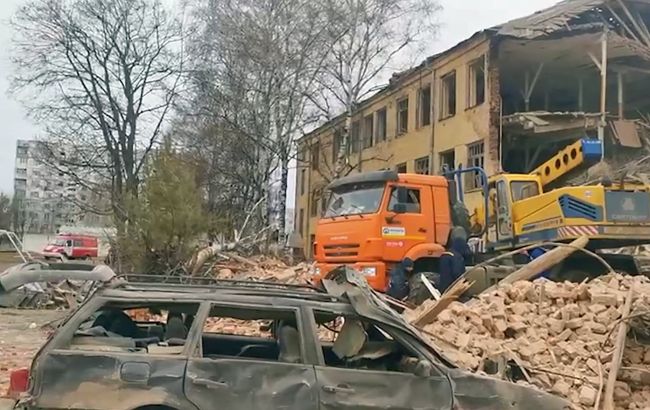 Під Охтиркою окупанти розстріляли легковий автомобіль