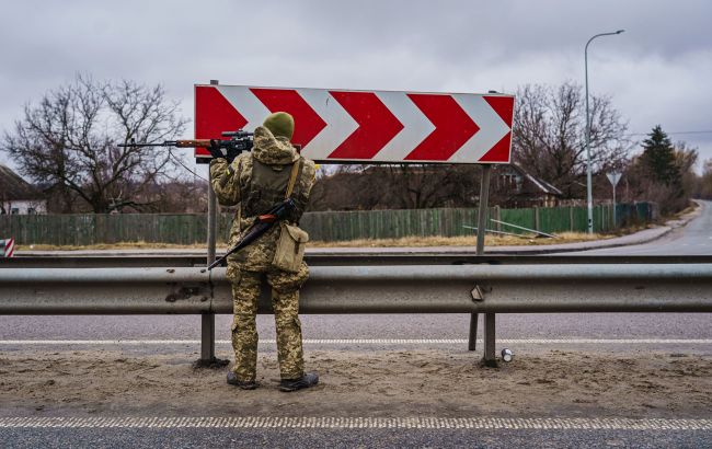 Українські військові на Сході знищили 60 військових РФ та один літак