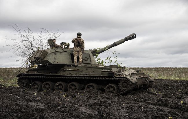 Украинские военные из артиллерии уничтожили оккупантов под Бахмутом (видео)