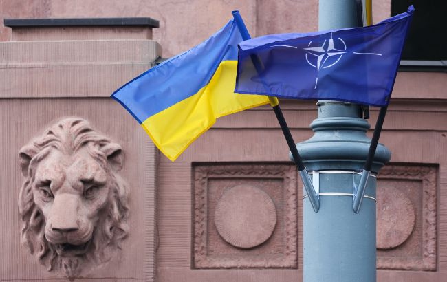 У НАТО обговорюють щорічне надання Україні допомоги у 40 млрд євро, - ЗМІ