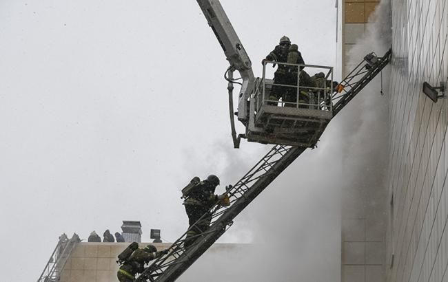 Число загиблих при пожежі в Кемерово досягло 64
