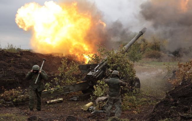 Росіяни витрачають близько 400 тисяч снарядів щотижня на обстріли східного фронту, - Маляр