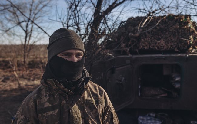 Пограничники на востоке уничтожили около 10 оккупантов и вражескую БМП с экипажем (фото)