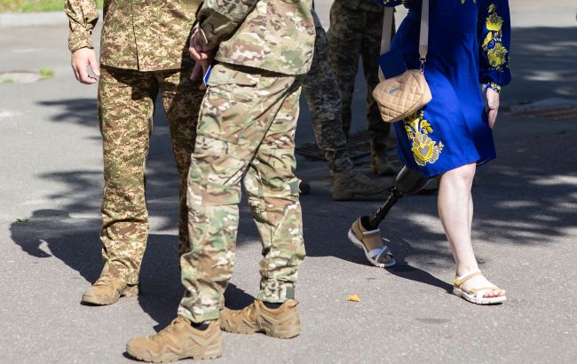 "Заробляли" по 150 тисяч доларів щомісяця. В Тернопільській області ліквідували схему в ТЦК