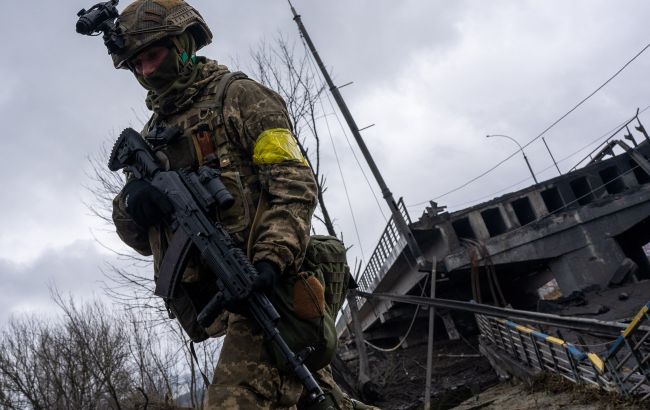 Противник продовжує завдавати ракетно-бомбових ударів по інфраструктурі, - зведення Генштабу