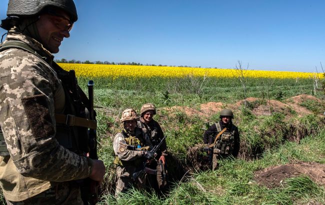 На Донбасі українські захисники відбили сім атак ворога та знищили шість безпілотників