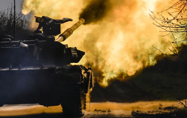 Нацгвардейцы уничтожили российский танк-черепаху в районе Лимана (видео)
