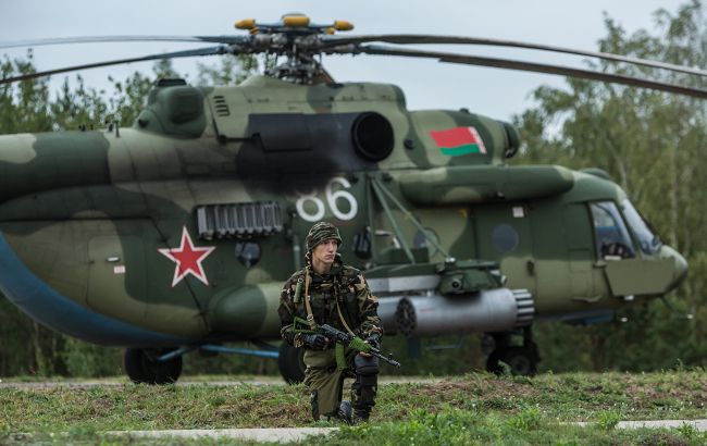 Беларусь забрала большинство своих войск из приграничных районов, - "Гаюн"