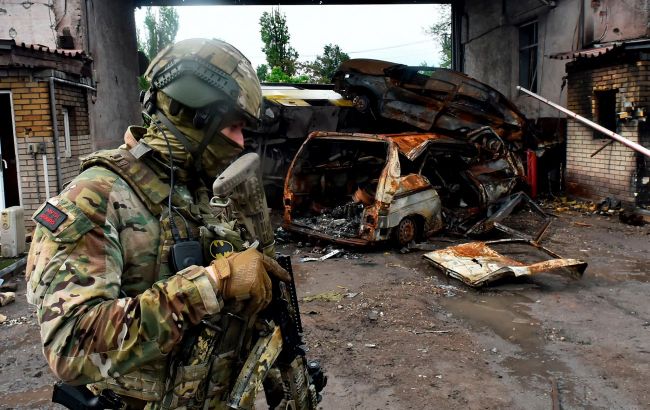 У Маріуполі спалили склад інженерних військ окупантів (фото)