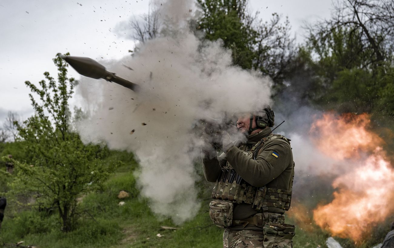 Ground Attacks and Counterattacks in Lugansk, Kharkiv, and Donbas Regions