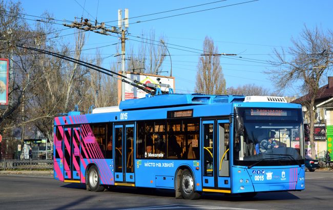 В Николаеве отменили плату за проезд в автобусах для школьников