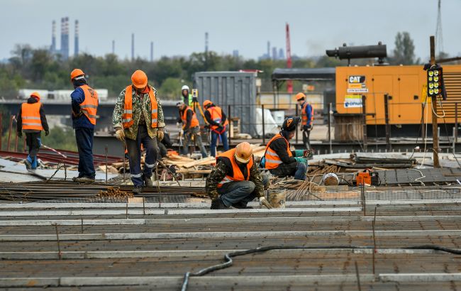 Польща занепокоєна можливим відтоком українців через мобілізацію, - Business Insider