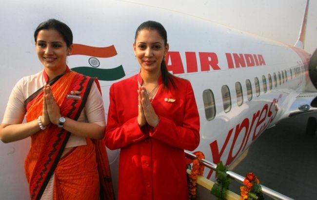 Індійська авіакомпанія зобов'язала свої екіпажі займатися йогою