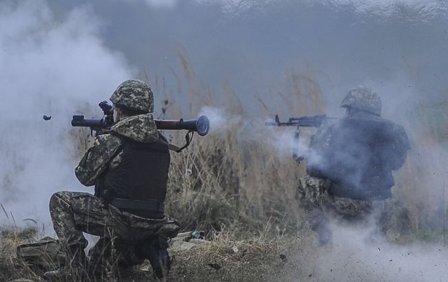 За сутки в АТО погибли пять украинских военных, еще 13 получили травмы