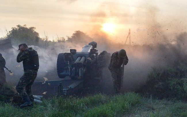 Штаб АТО: боевики вечером 3 раза обстреляли украинские позиции