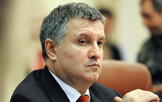 Осень министра: кто и почему добивается отставки главы МВД Арсена Авакова