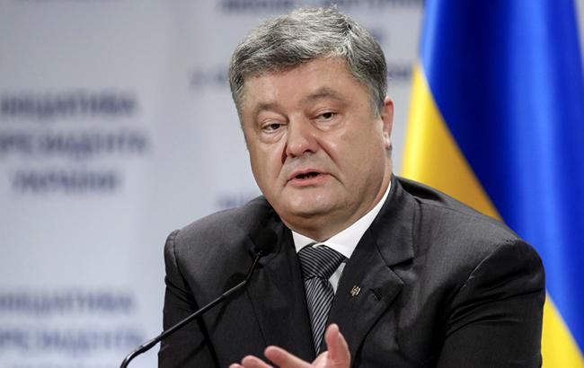 Порошенко назвав зарплату військових на першій лінії в зоні АТО