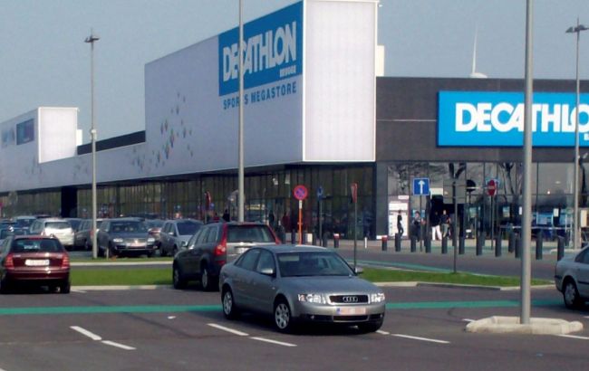 Французька мережа спорттоварів Decathlon призупинила роботу в Росії