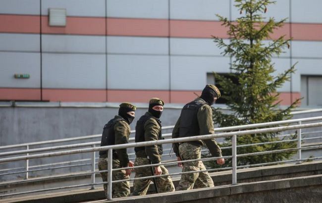 В Беларуси признали чрезмерность действий на протестах, но назвали их “адекватной реакцией”