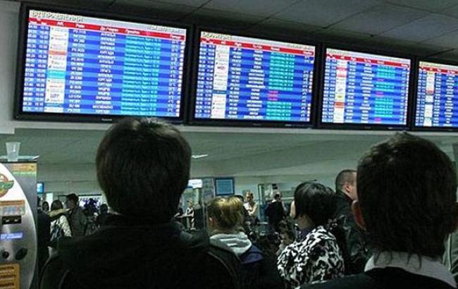 Питання самоповаги: аеропорти в Україні позбавляються російської мови