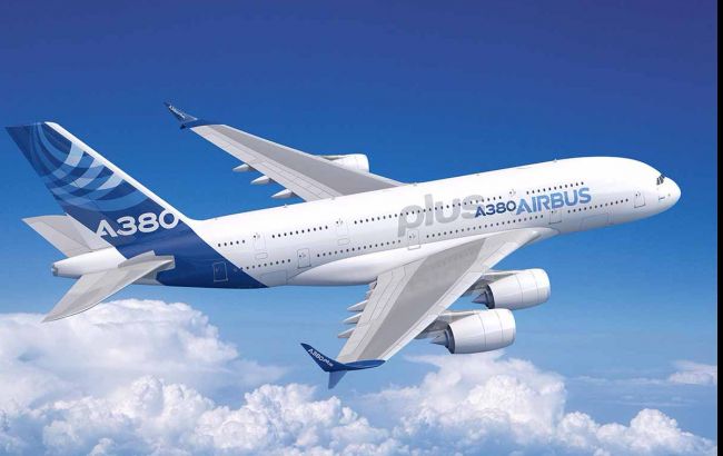 Airbus презентовала новую версию крупнейшего пассажирского авиалайнера