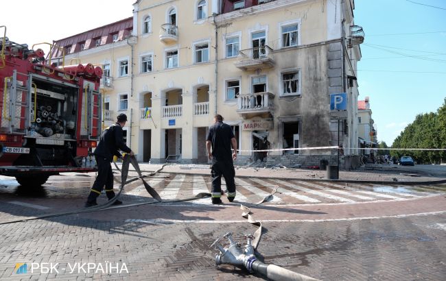 Обстрел Чернигова. Ракета была настроена на максимальное поражение