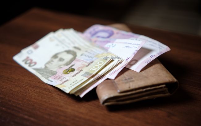 Украинцам предоставят выплаты от 450 до 3100 гривен: когда и кому именно