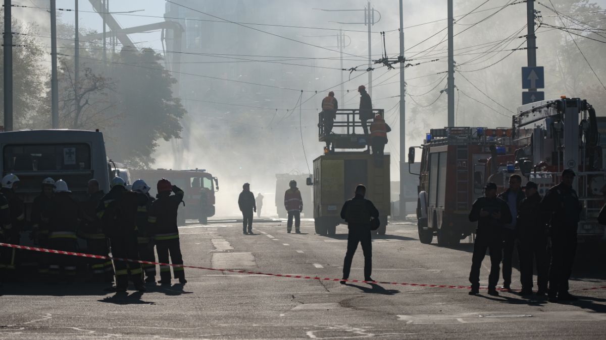 В Бердянске взорвали автомобиль одного из главных коллаборантов города |  РБК Украина