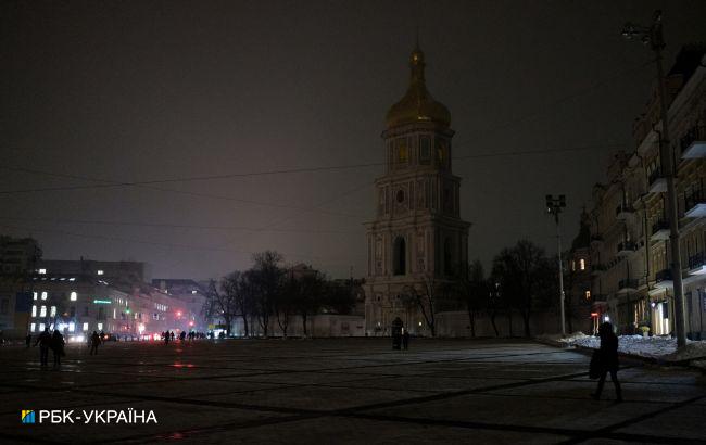 В Киеве и области продолжают действовать экстренные отключения света