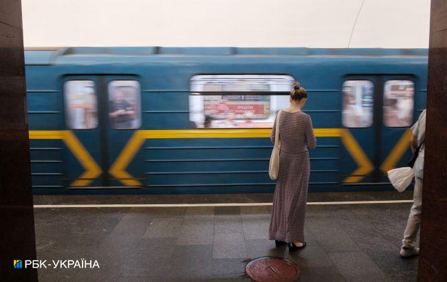 В метро Киева увеличивают количество поездов после воздушной тревоги