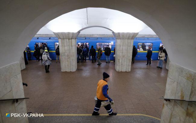 Турнікети в метро Києва частково не працюють: що сталося