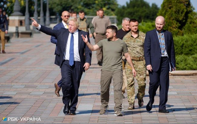 Джонсон продолжит продвижение поддержки Украины странами Запада, - FT