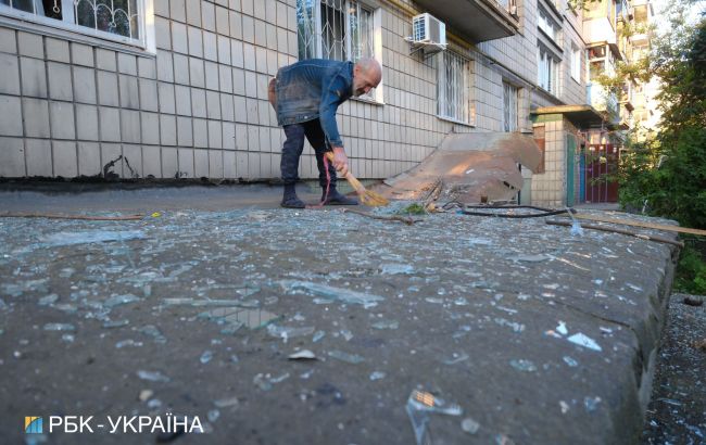 "От взрыва даже не проснулся": киевляне рассказали о вечно пьяном охраннике укрытия: эмоциональное видео