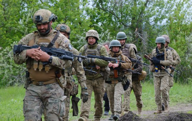 Кому ТЦК відмовляють у відстрочці та чи мобілізують чоловіка військової: відповіді юриста