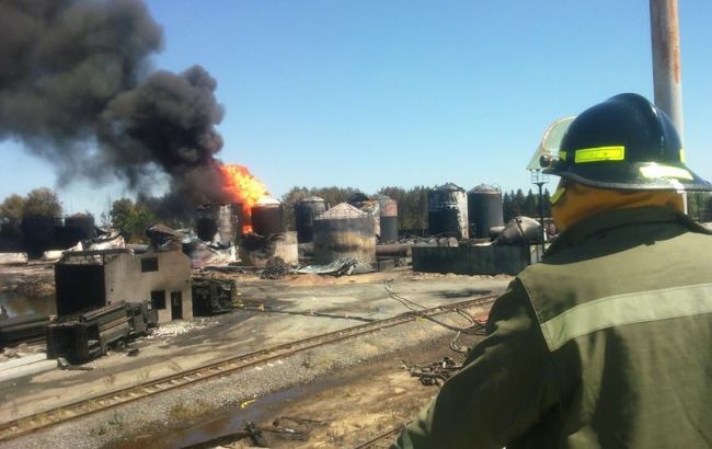 У МВС назвали головну причину збитку внаслідок пожежі на нафтобазі під Києвом