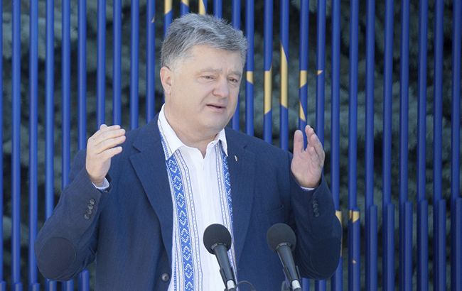 Порошенко дав доручення підготувати законопроект про реформу сільської медичної допомоги