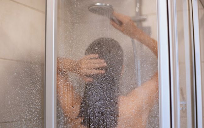 Принимать душ во время грозы смертельно опасно. И вот почему