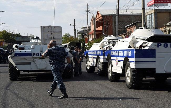 У Єревані в ході перестрілки з поліцією поранено ще двоє загарбників будівлі