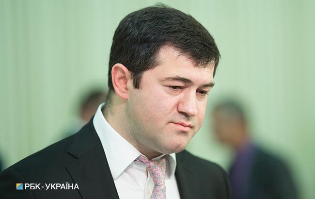 Суд вернул Насирову украинский паспорт