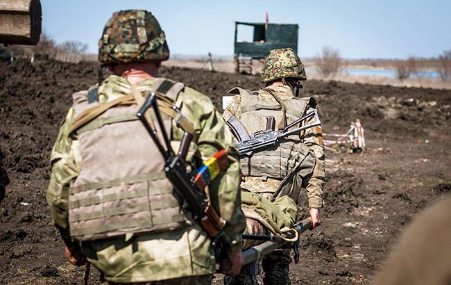 На Донбассе боевики применили артиллерию возле Марьинки, - штаб